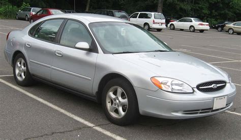 2001 Ford Taurus