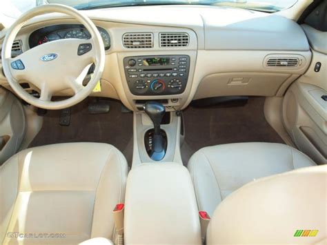 2003 Ford Taurus Interior