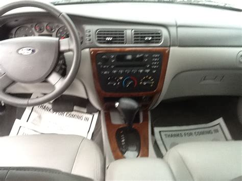 2007 Ford Taurus Interior