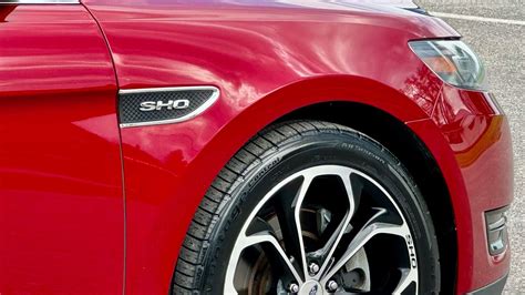 Ford Taurus SHO