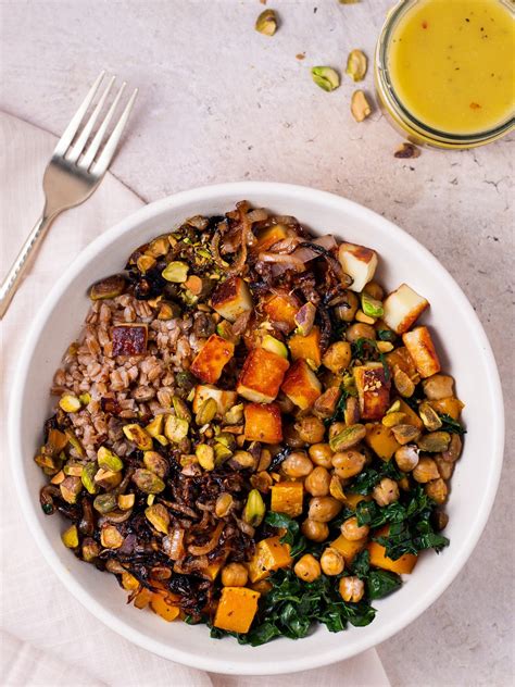 Grain Bowl with Roasted Veggies & Tahini Dressing