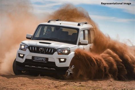 Mahindra Scorpio Off-Roading
