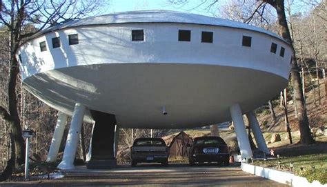 Spaceship House on Signal Mountain