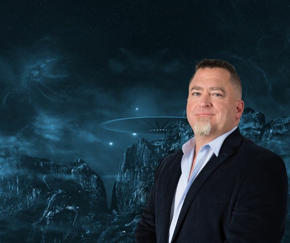 What convinced Lue Elizondo UFO is a real thing?