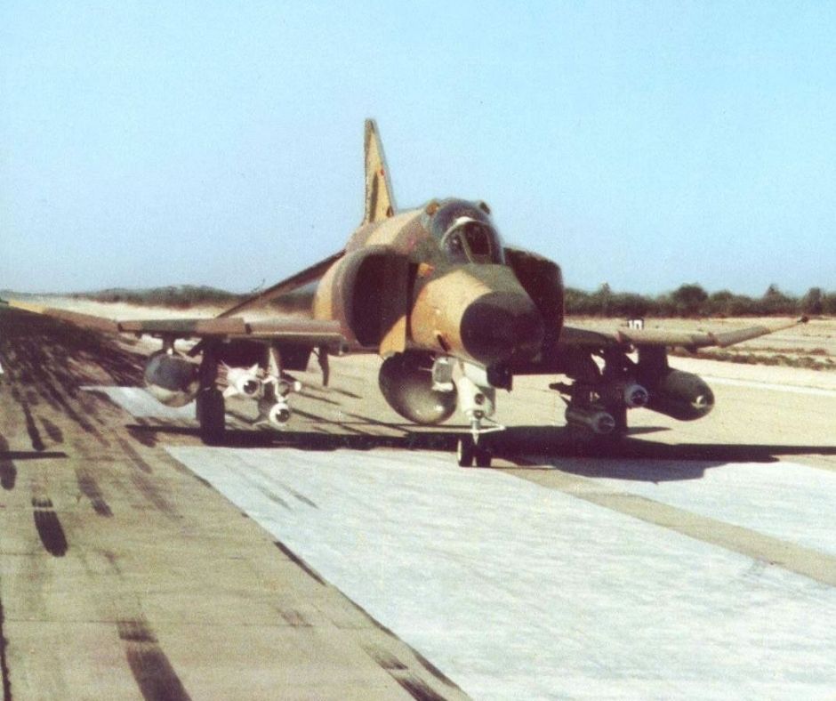 Imperial Iranian Air Force F-4E_Phantom II 