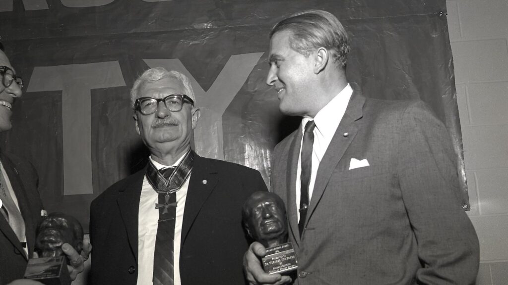 Wernher von Braun Receives Hermann Oberth Award.